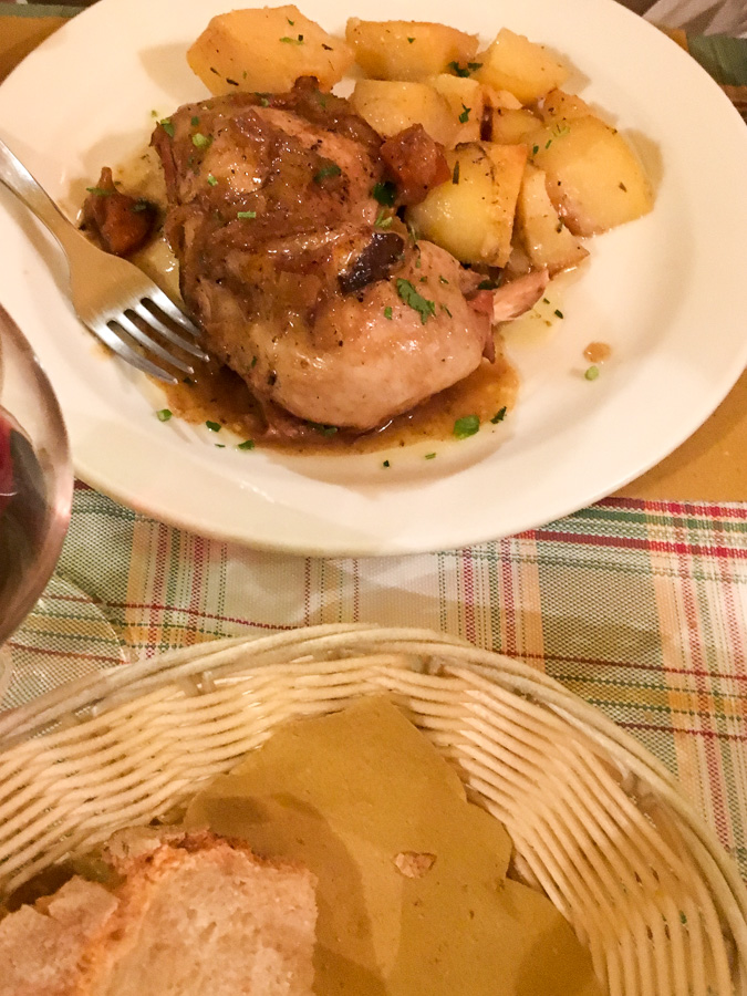 coscia di pollo in cassuola chantelers trattoria sorrento italy