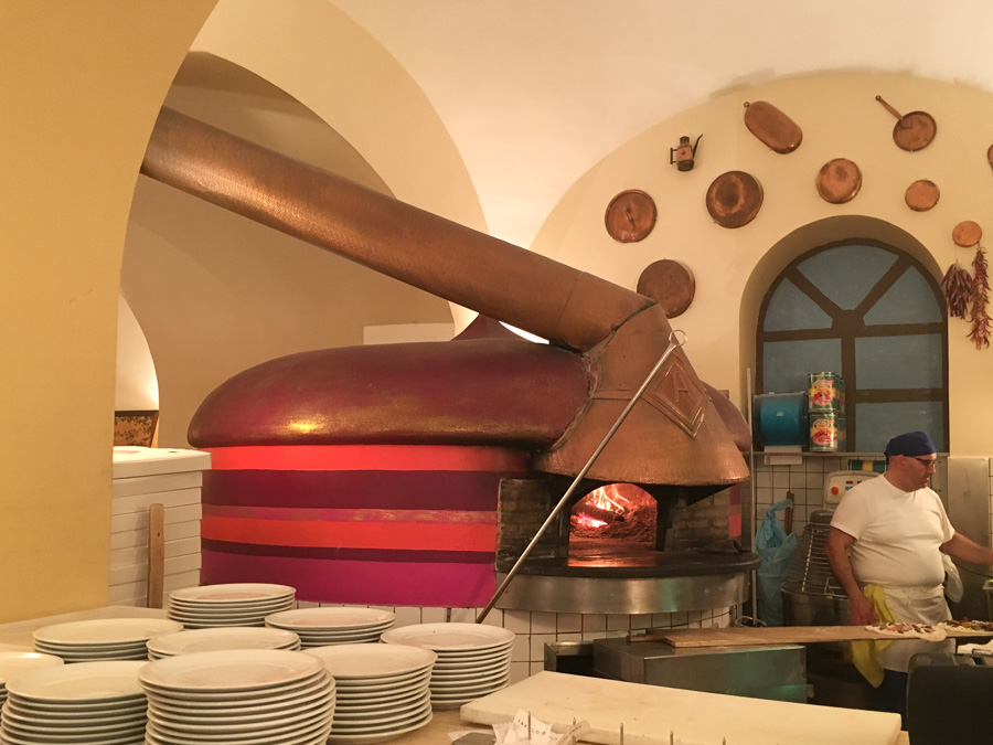 wood fired oven pizzeria aurora sorrento italy